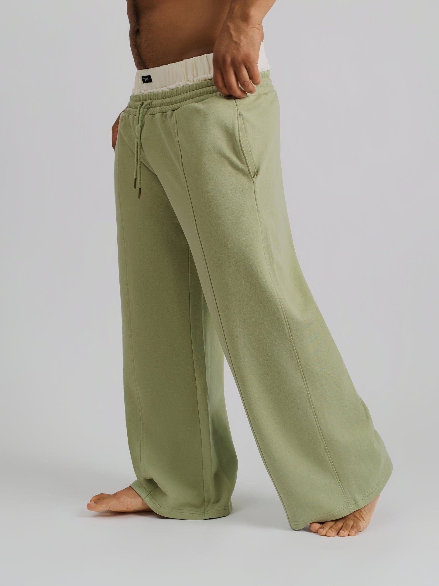 the ronin straight-leg jogger-agave