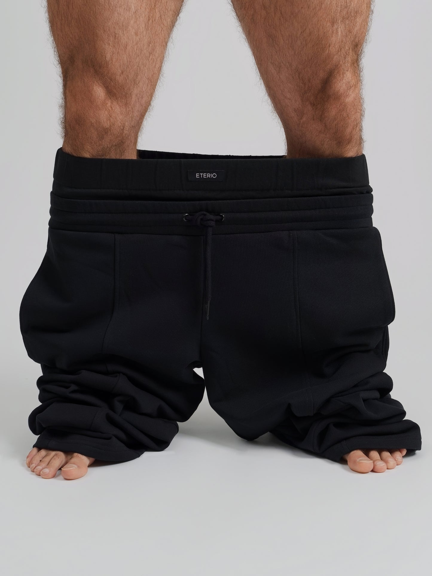 the ronin straight leg jogger-black