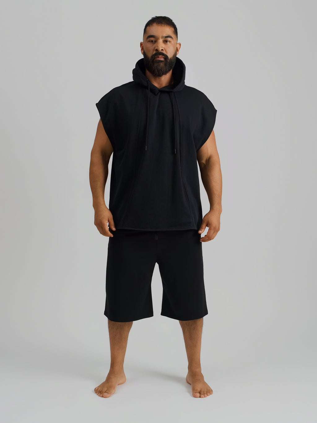 THE ZEPHYR SLEEVELESS HOODIE-BLACK