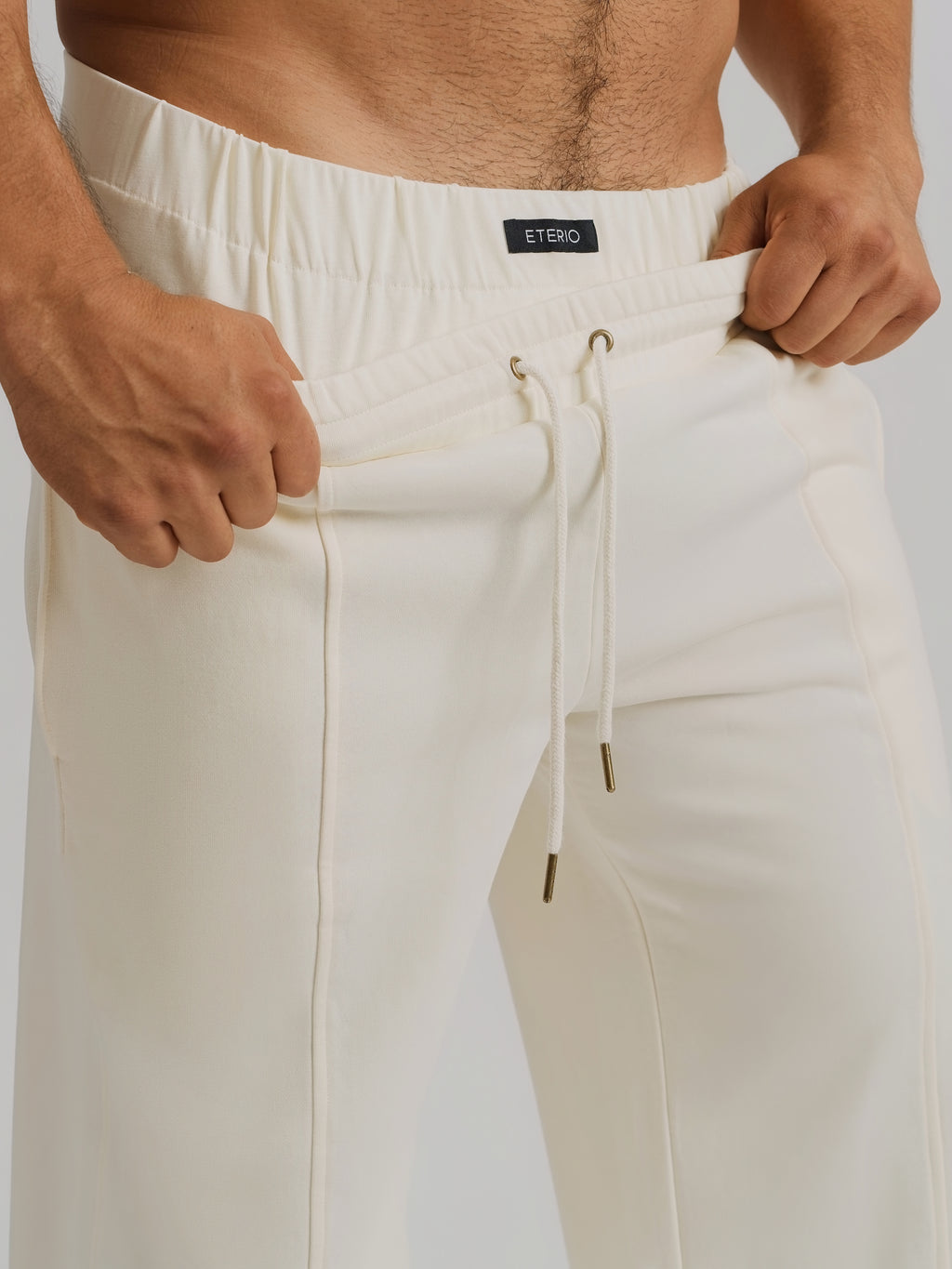 THE RONIN STRAIGHT-LEG JOGGER-CREAM