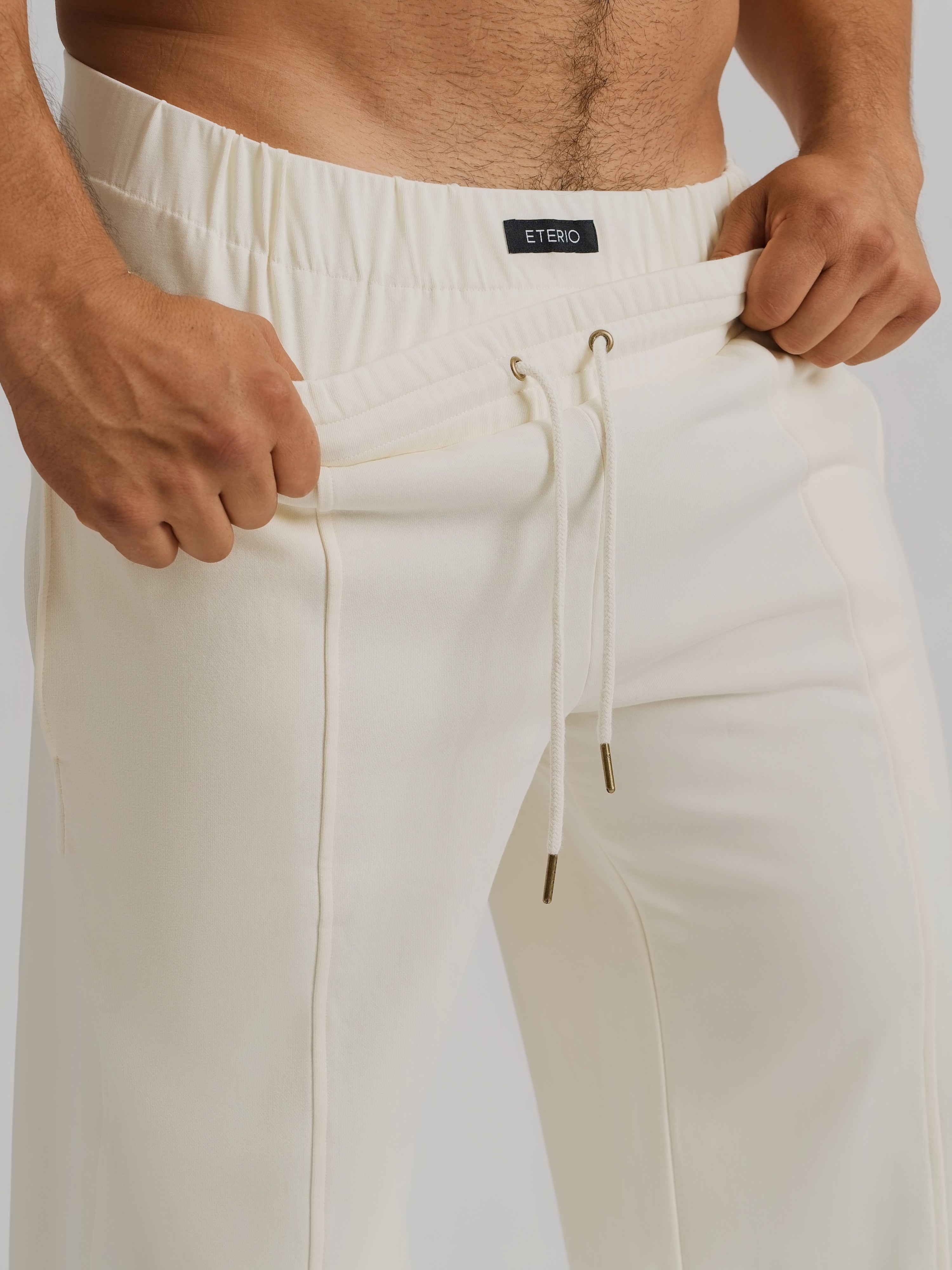 THE RONIN STRAIGHT-LEG JOGGER-CREAM