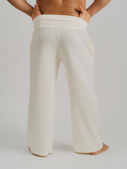 THE RONIN STRAIGHT-LEG JOGGER-CREAM