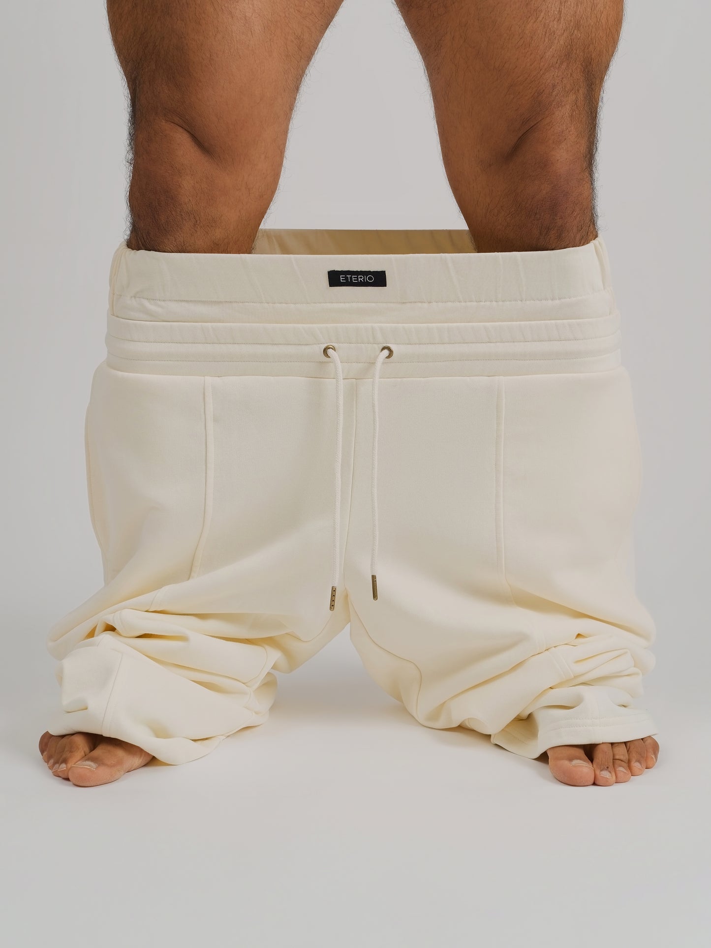 the ronin straight-leg jogger-cream